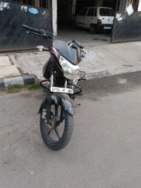 Black Bajaj XCD 135 DTS-Si