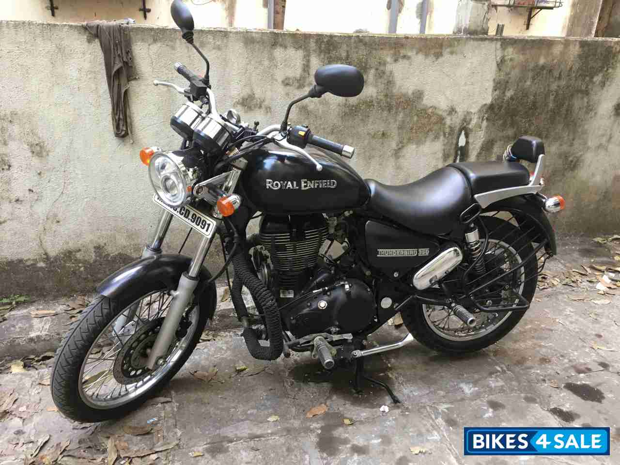 Matt Black Royal Enfield Thunderbird 350