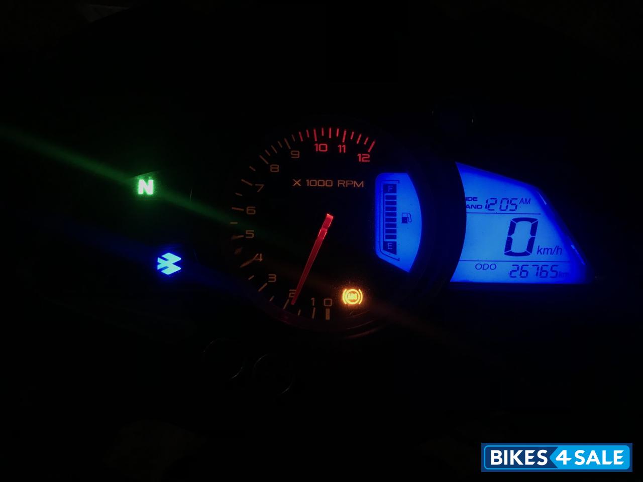 Yellow Bajaj Pulsar RS 200 ABS Yellow Bajaj Pulsar RS 200 ABS