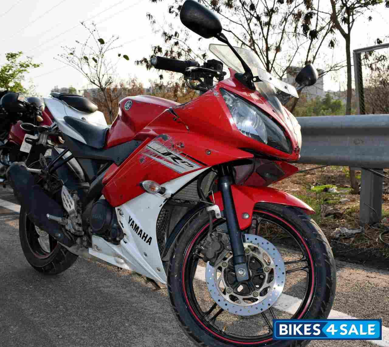 Red Yamaha YZF R15 V2