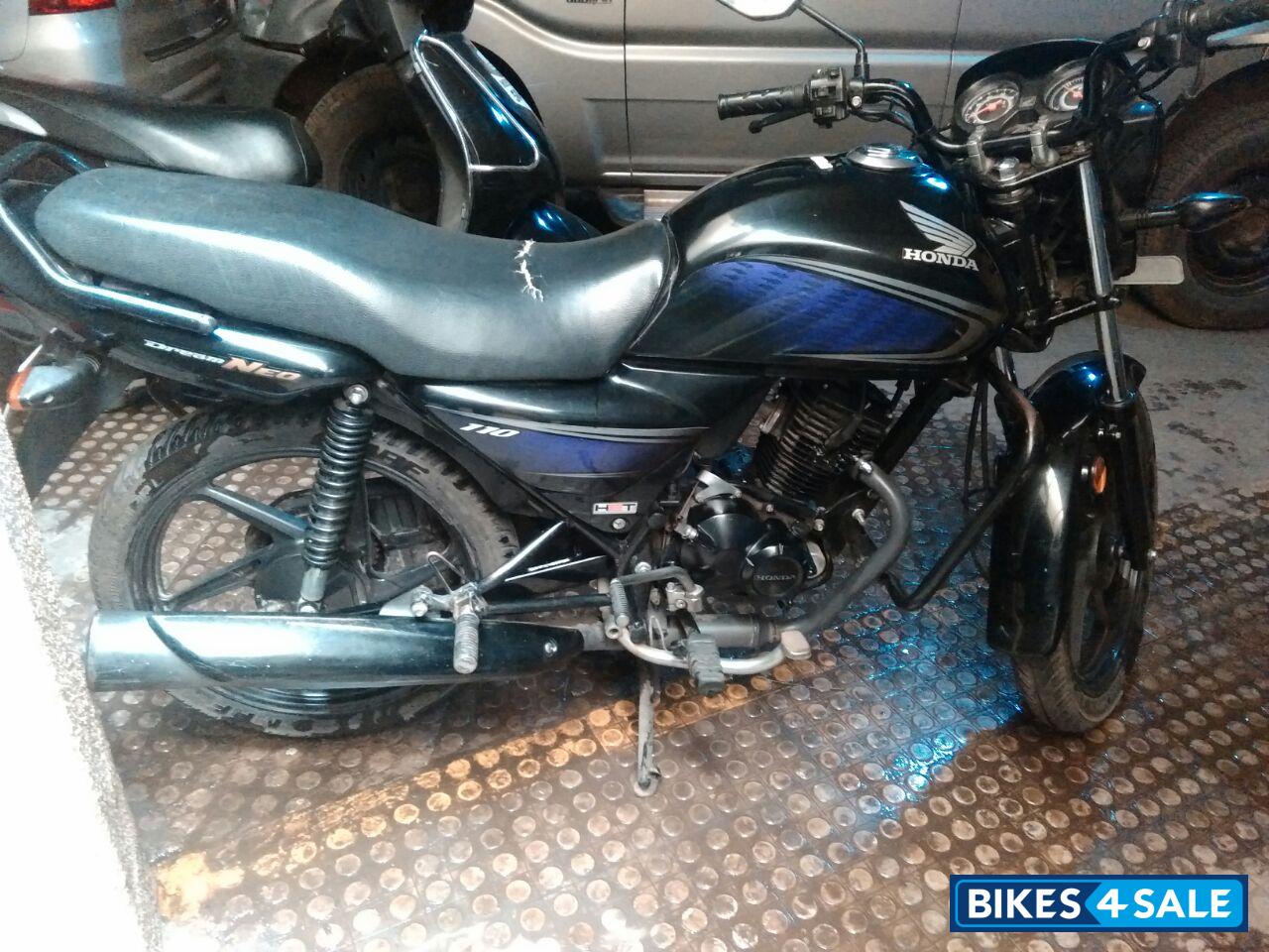 Black Honda Dream Neo Black Honda Dream Neo