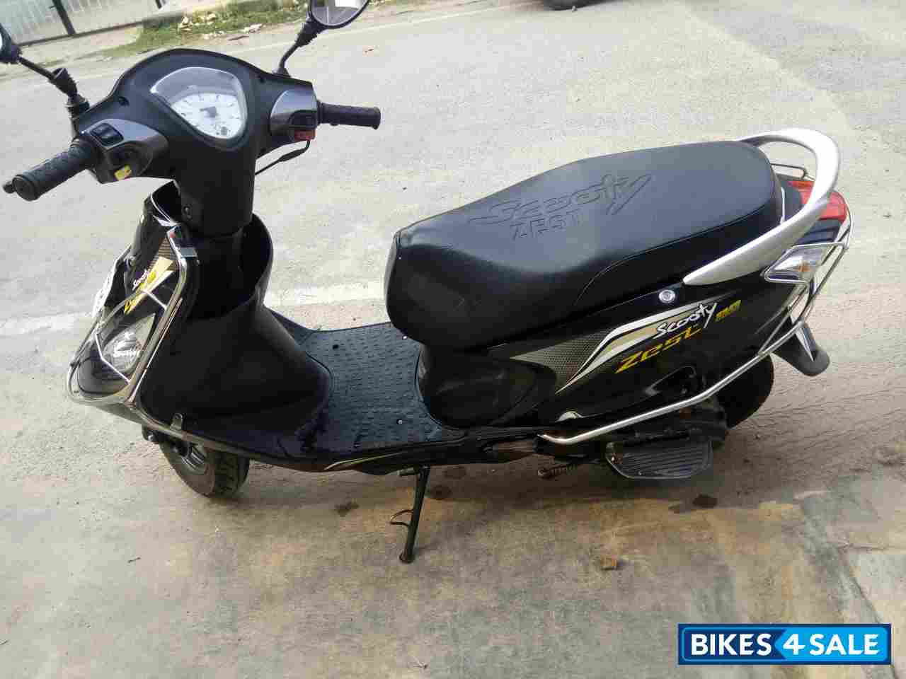 zest tvs scooty