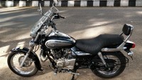 Black Bajaj Avenger Cruise 220