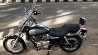 Black Bajaj Avenger Cruise 220