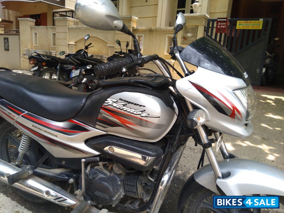 Used 2011 model Hero Super Splendor for sale in Bangalore. ID