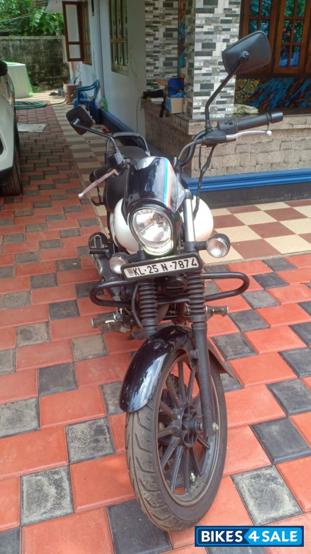 Avenger bike second on sale hand olx