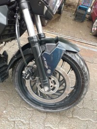 Bajaj Dominar 400 Disc 2017 Model