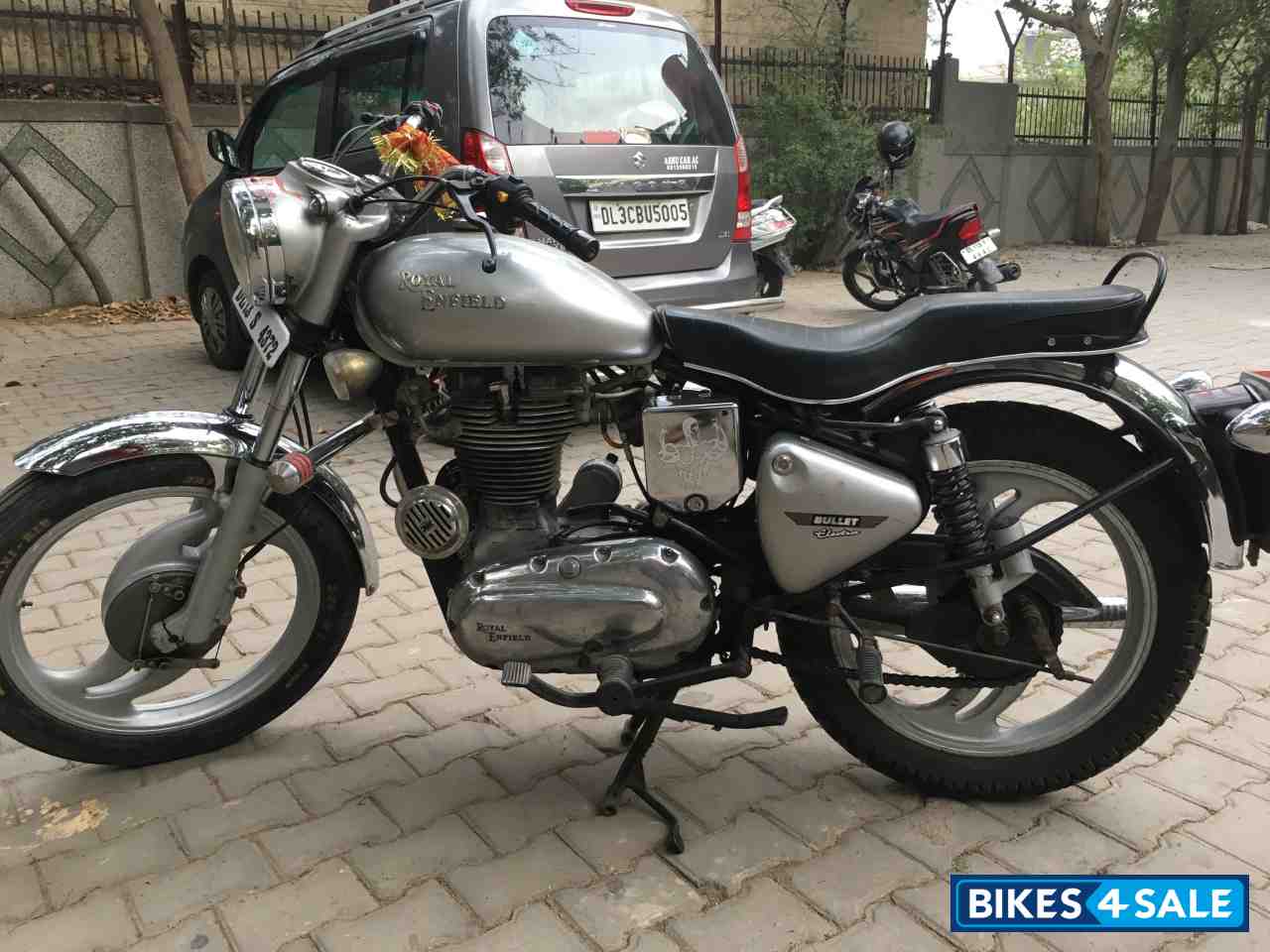 Silver Royal Enfield Bullet Electra