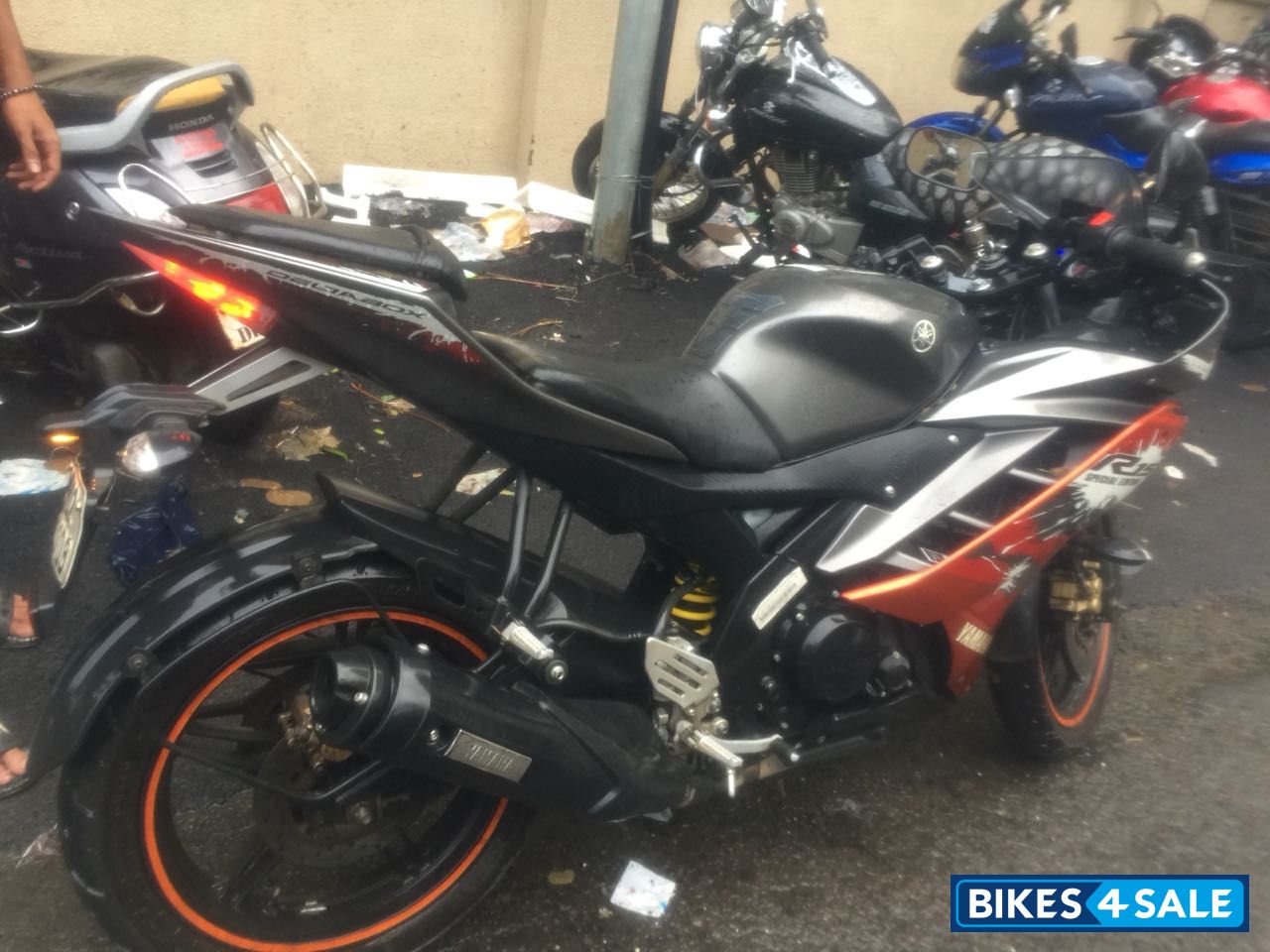 Metal Grey Yamaha YZF R15 V2 Metal Grey Yamaha YZF R15 V2