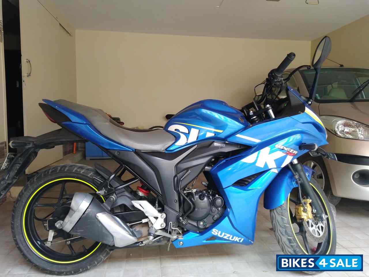 Blue Motogp Edition Suzuki Gixxer SF