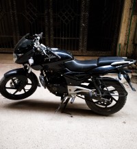 Black Bajaj Pulsar 180 DTSi