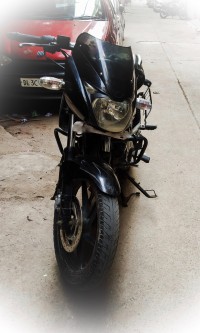 Black Bajaj Pulsar 180 DTSi