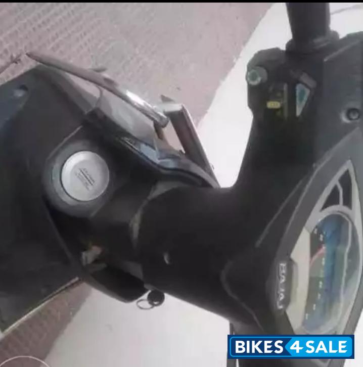 Black Bajaj Kristal Black Bajaj Kristal