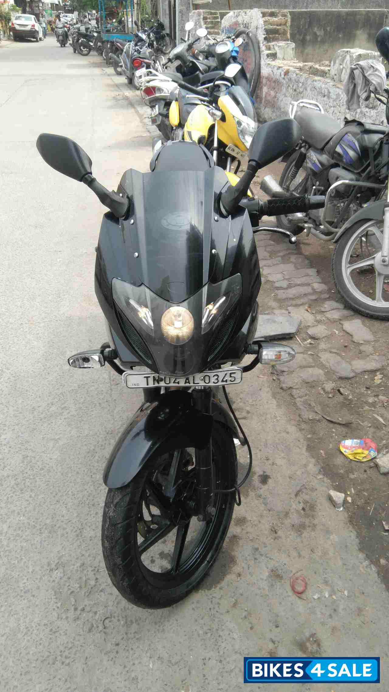 Bajaj Pulsar 220 DTSFi