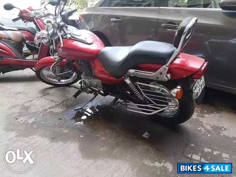 Bajaj Avenger 200 DTS-i Bajaj Avenger 200 DTS-i