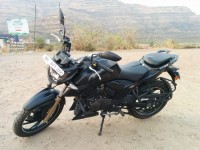 Matte Black TVS Apache RTR 200 4V