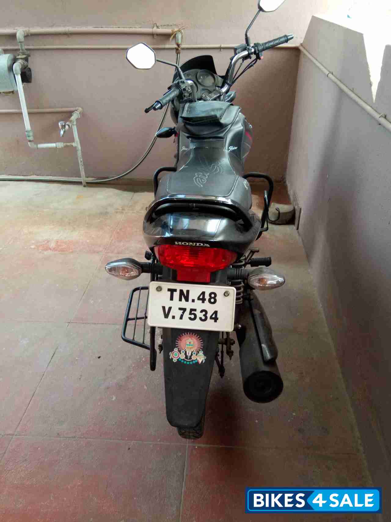 Black Honda CB Shine Black Honda CB Shine