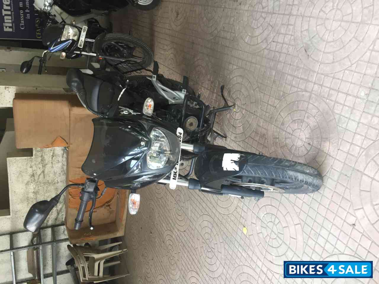 Black Bajaj Pulsar 200 DTSi Black Bajaj Pulsar 200 DTSi