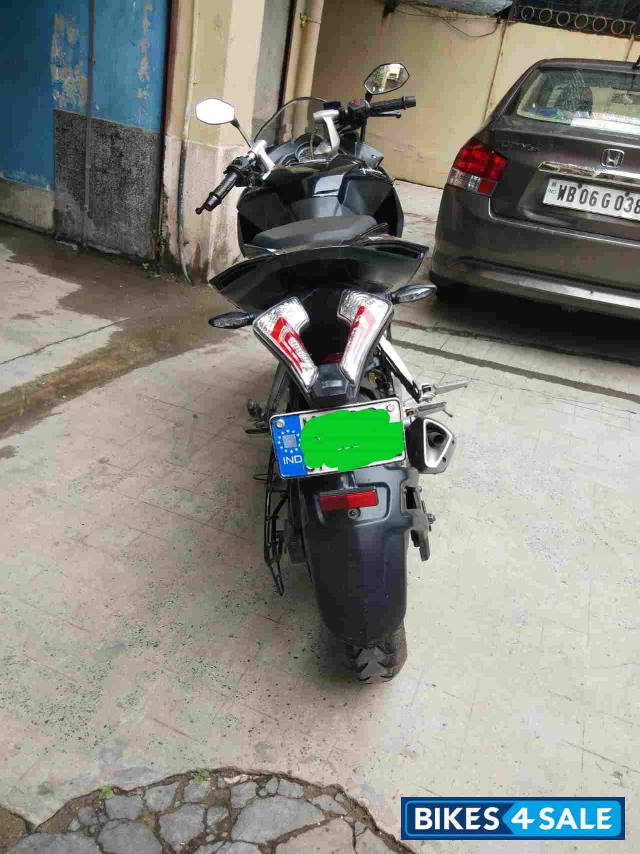 Black Bajaj Pulsar RS 200 ABS Black Bajaj Pulsar RS 200 ABS