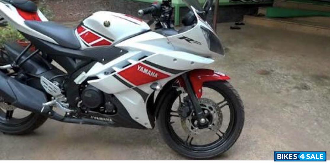 Yamaha YZF R15 V2 Yamaha YZF R15 V2