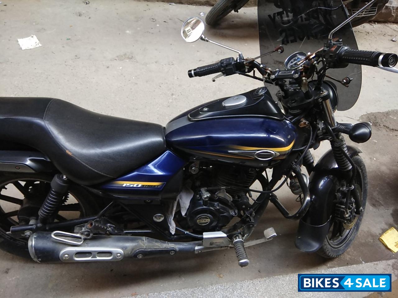 Bajaj Avenger Street 150