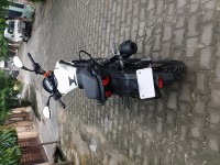 White - Black Bajaj Dominar 400 Disc