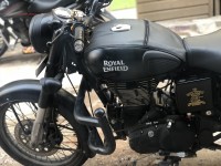 Royal Enfield Classic Stealth Black 2018 Model