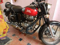 Red Royal Enfield Classic 350 Redditch Red