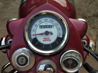 Maroon Royal Enfield Classic 350