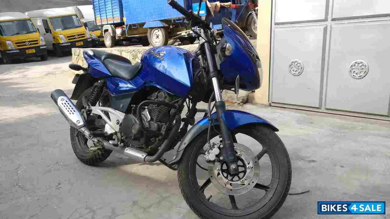 Blue Bajaj Pulsar 180 DTSi