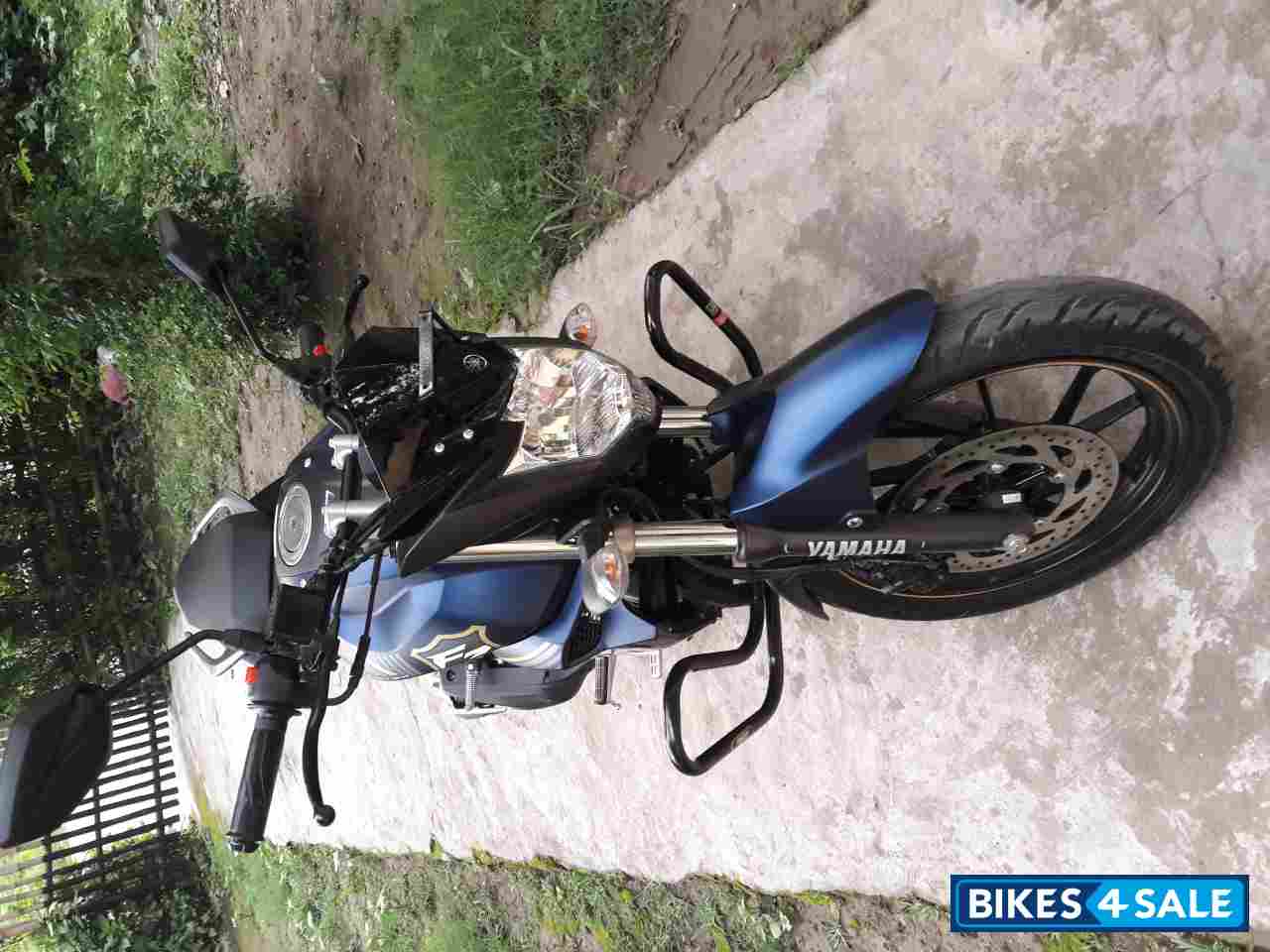 Yamaha FZ-S FI V2 Yamaha FZ-S FI V2