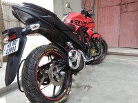 Red Suzuki Gixxer 150