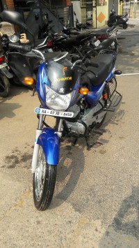 Blue Bajaj CT 100