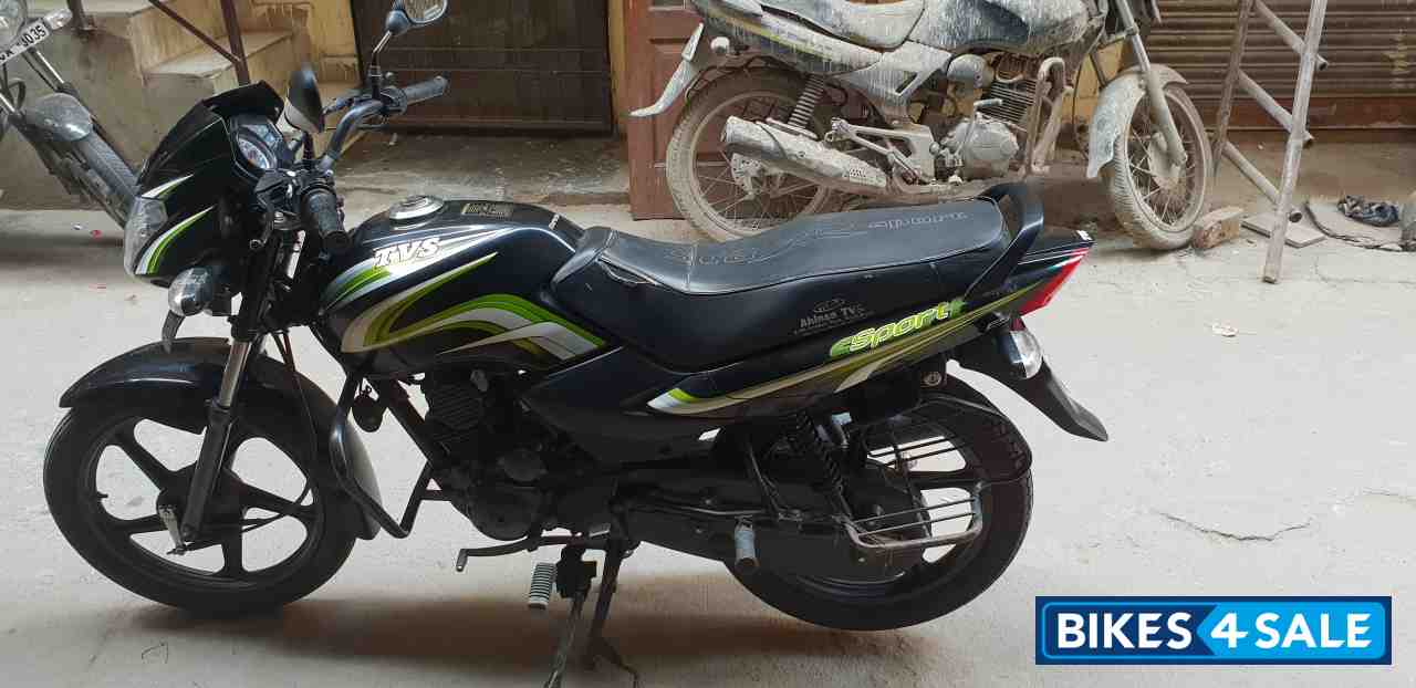 Black TVS Sport Black TVS Sport