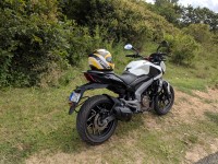 White Bajaj Dominar 400