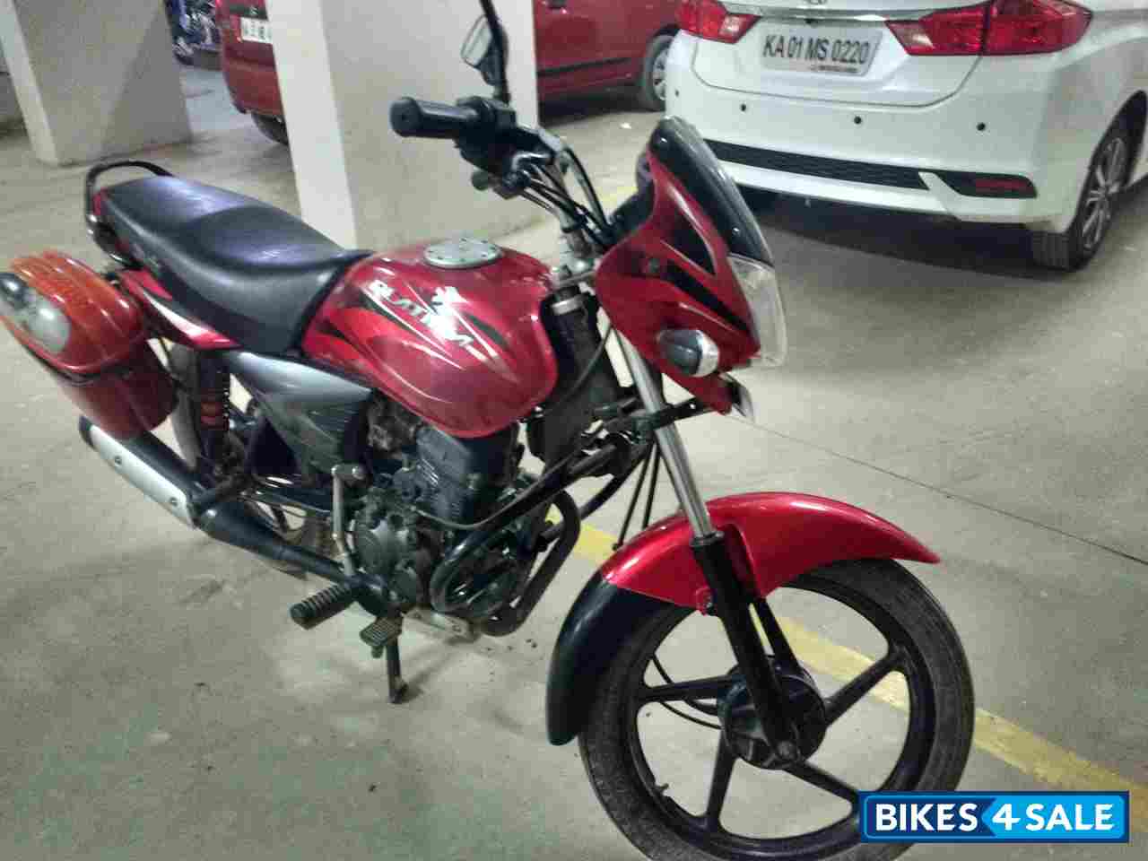 Bajaj Platina 125 DTS-Si