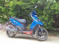 Blue Aprilia SR 125