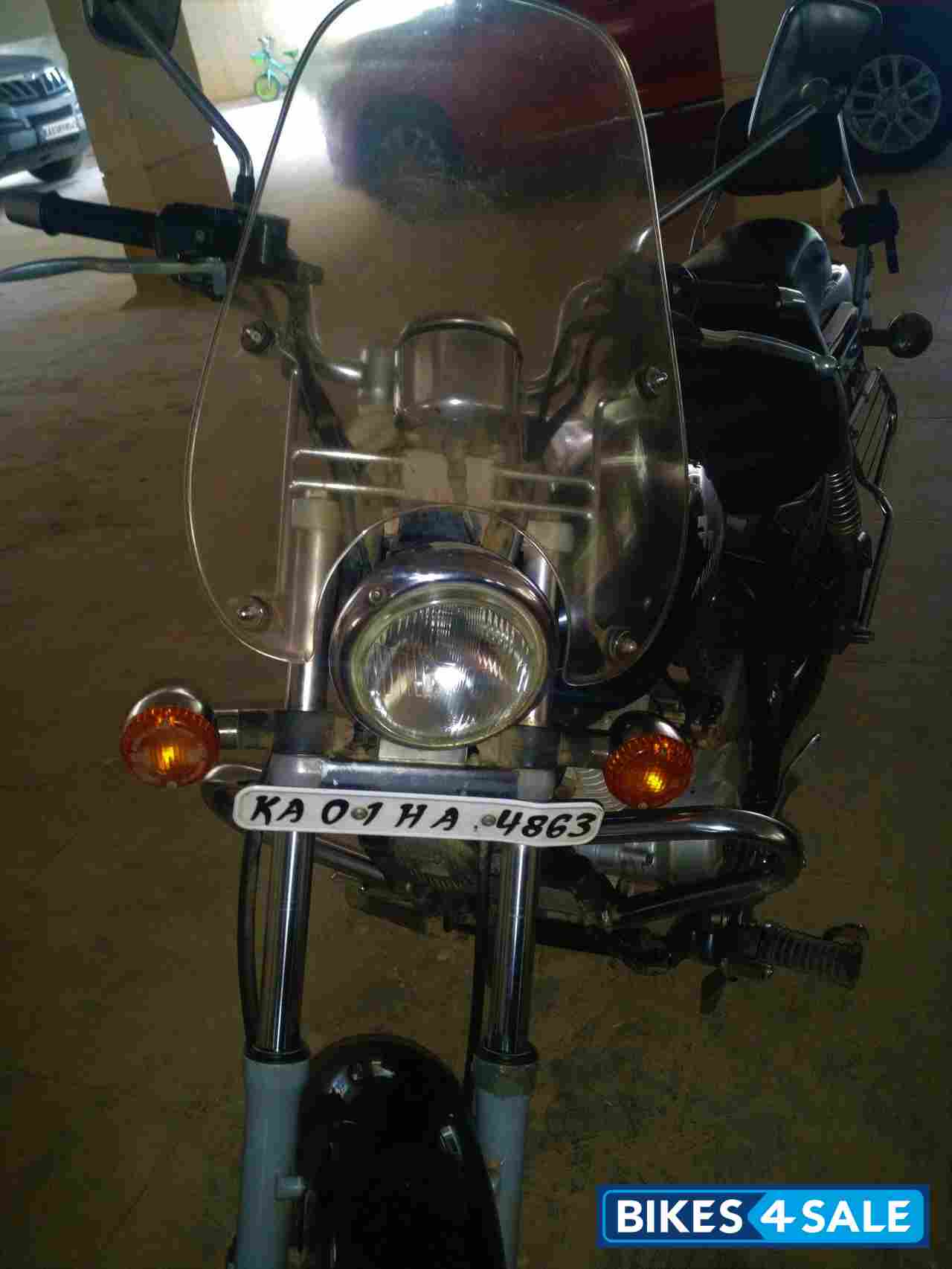 bajaj avenger helmet lock