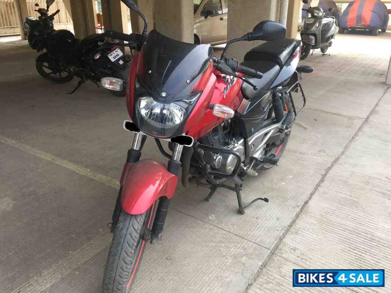 Wine Red Bajaj Pulsar 180 DTSi Wine Red Bajaj Pulsar 180 DTSi