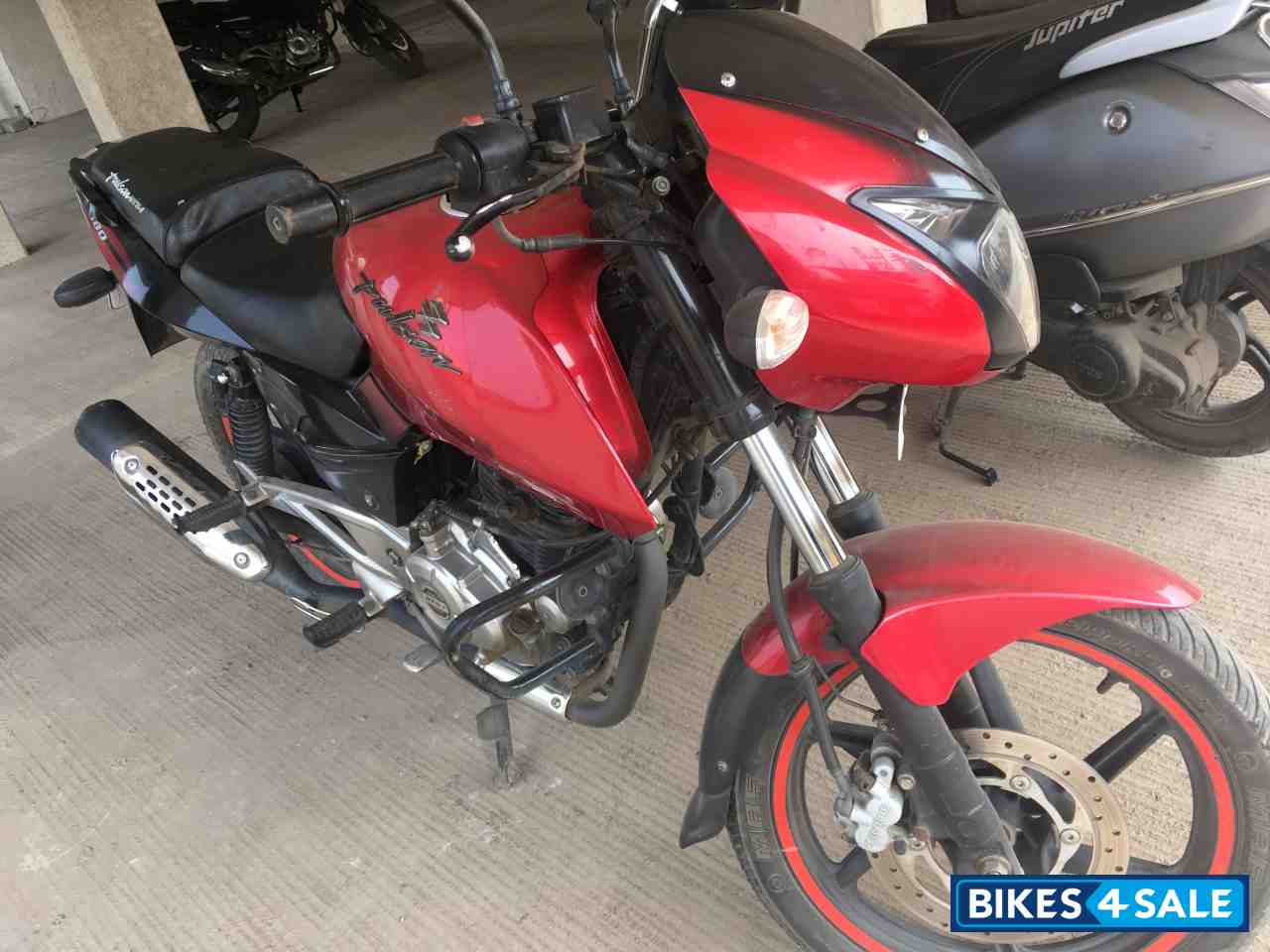 Wine Red Bajaj Pulsar 180 DTSi Wine Red Bajaj Pulsar 180 DTSi