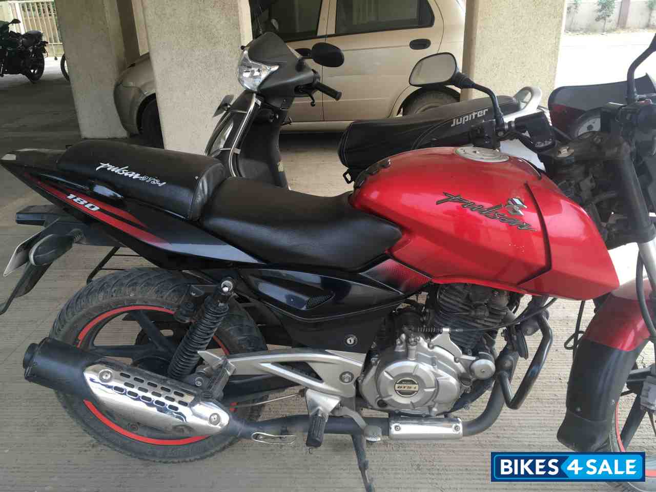 Wine Red Bajaj Pulsar 180 DTSi Wine Red Bajaj Pulsar 180 DTSi