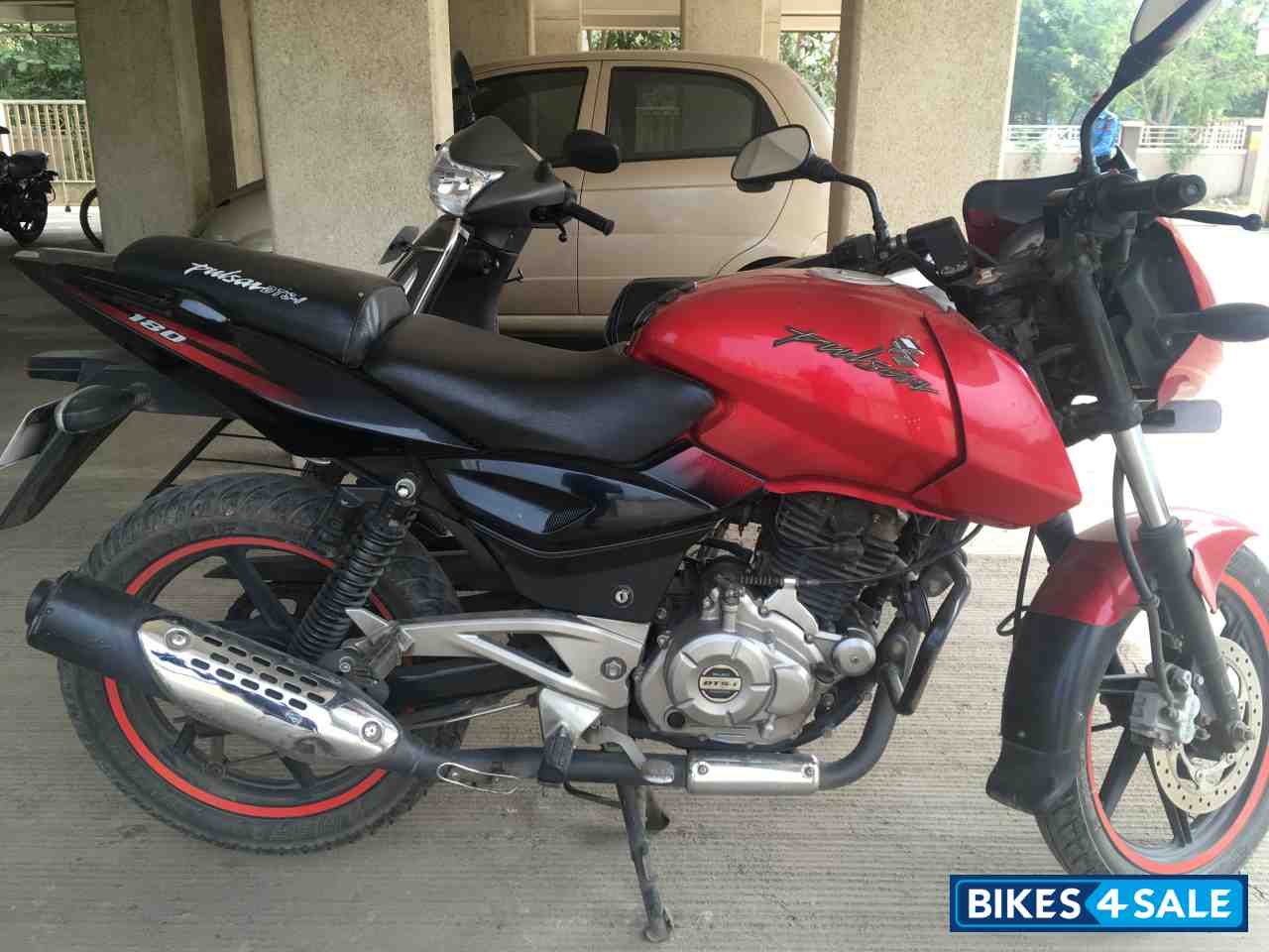 Wine Red Bajaj Pulsar 180 DTSi Wine Red Bajaj Pulsar 180 DTSi
