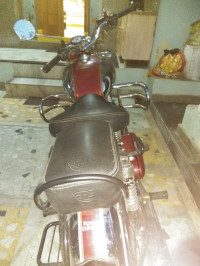 Red Royal Enfield Classic 500