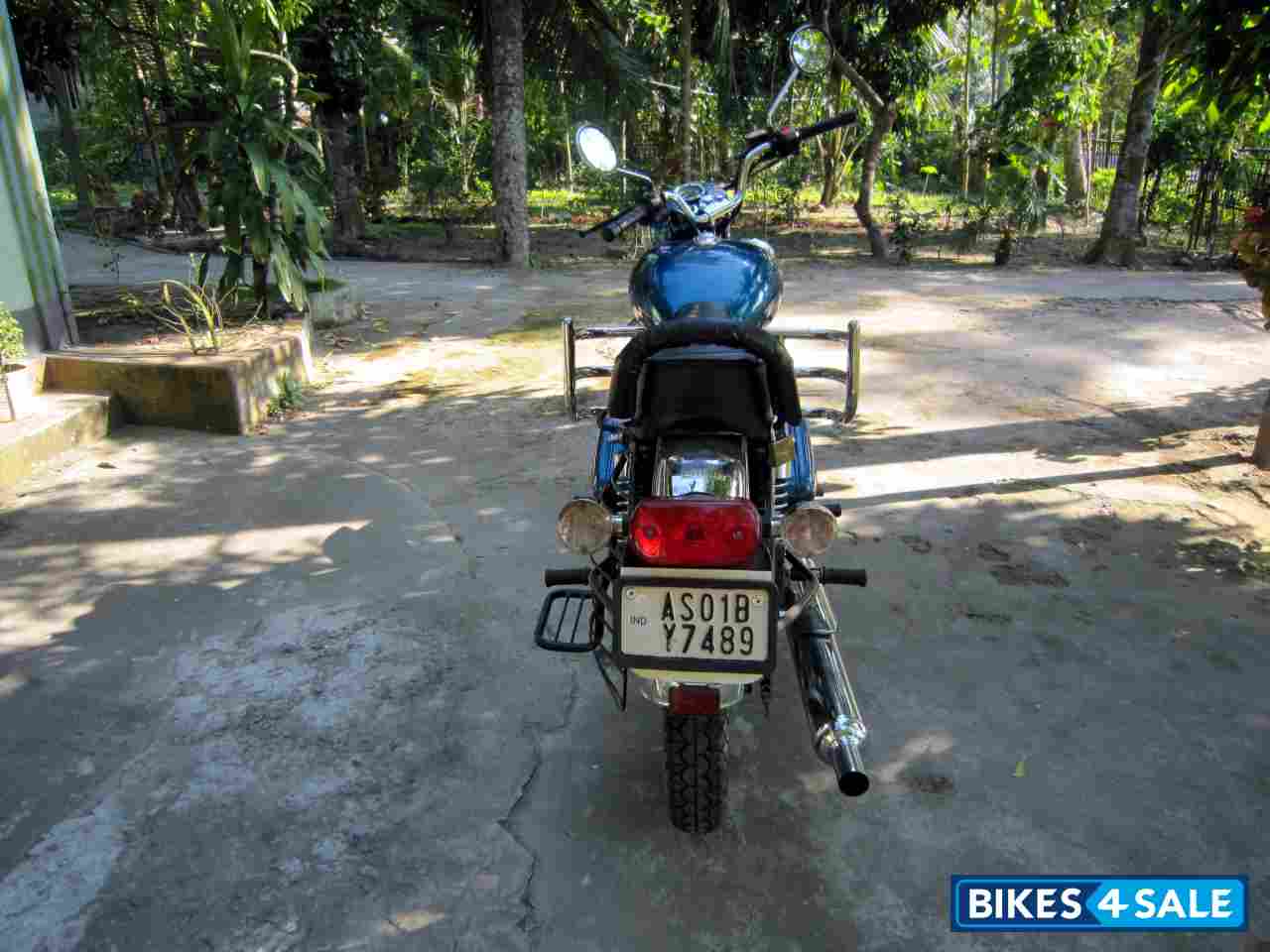 Blue Royal Enfield Bullet 350 ES