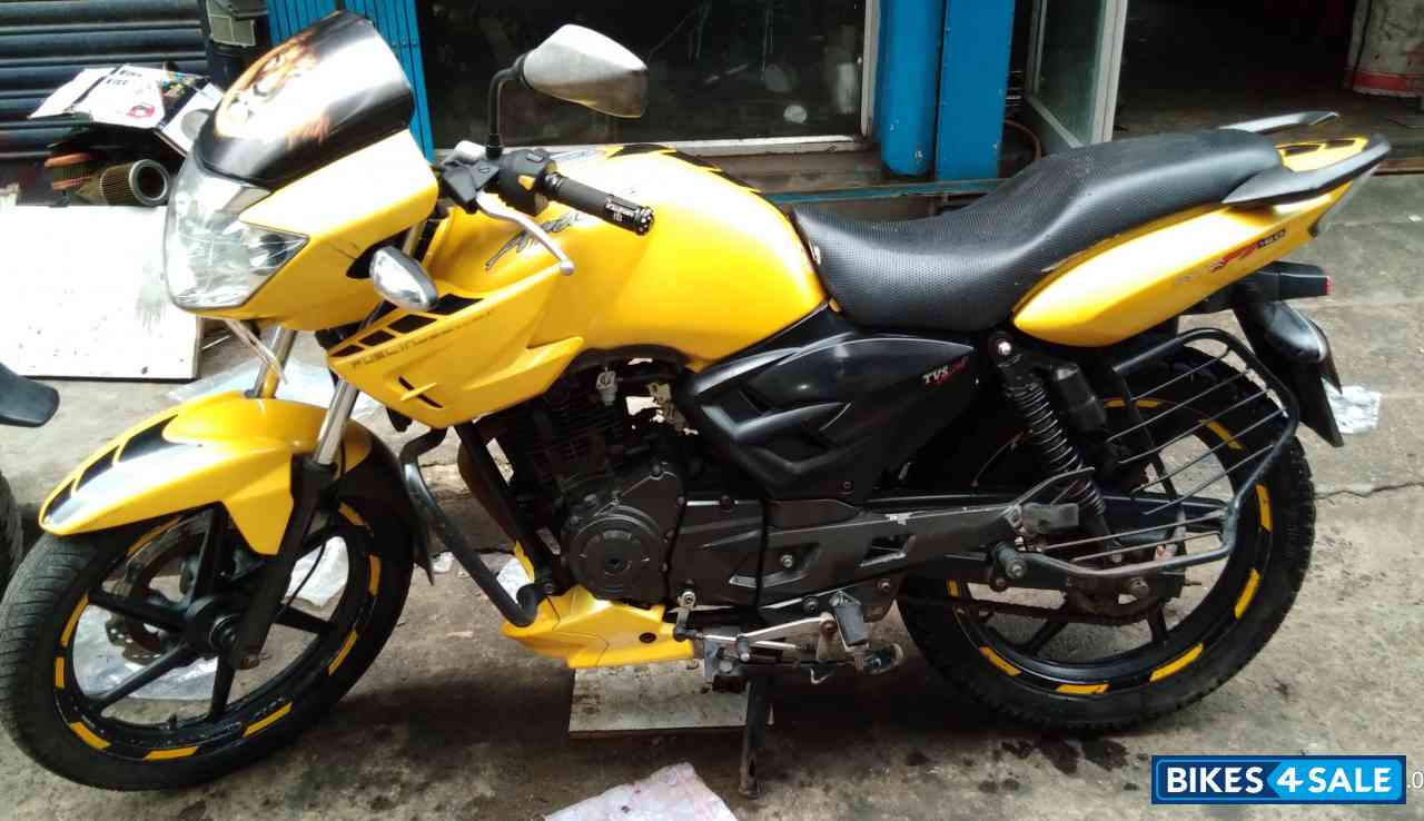 Used 09 Model Tvs Apache Rtr 160 For Sale In Kolkata Id Yellow Colour Bikes4sale