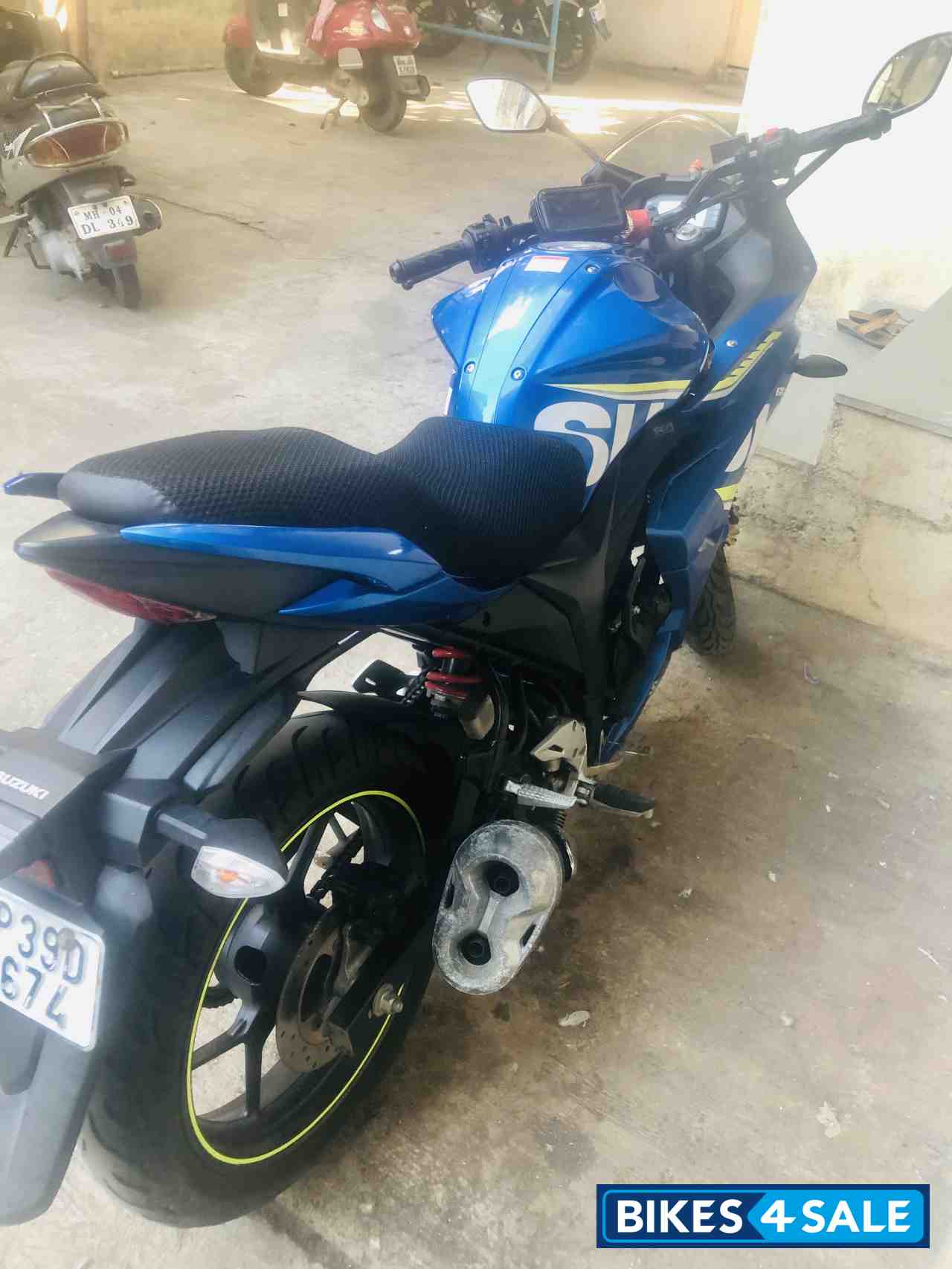 Suzuki Gixxer SF