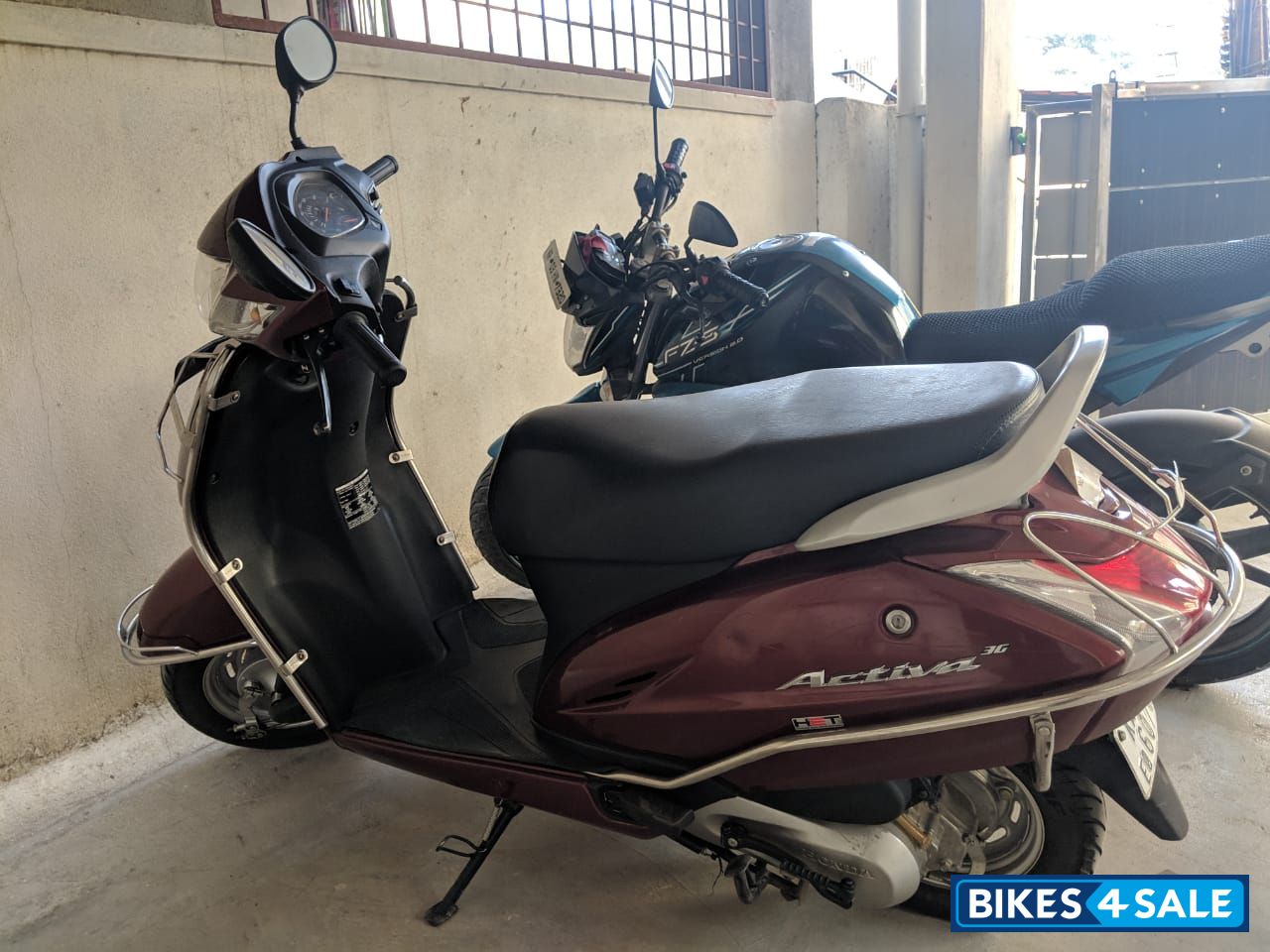 Red Honda Activa 3G