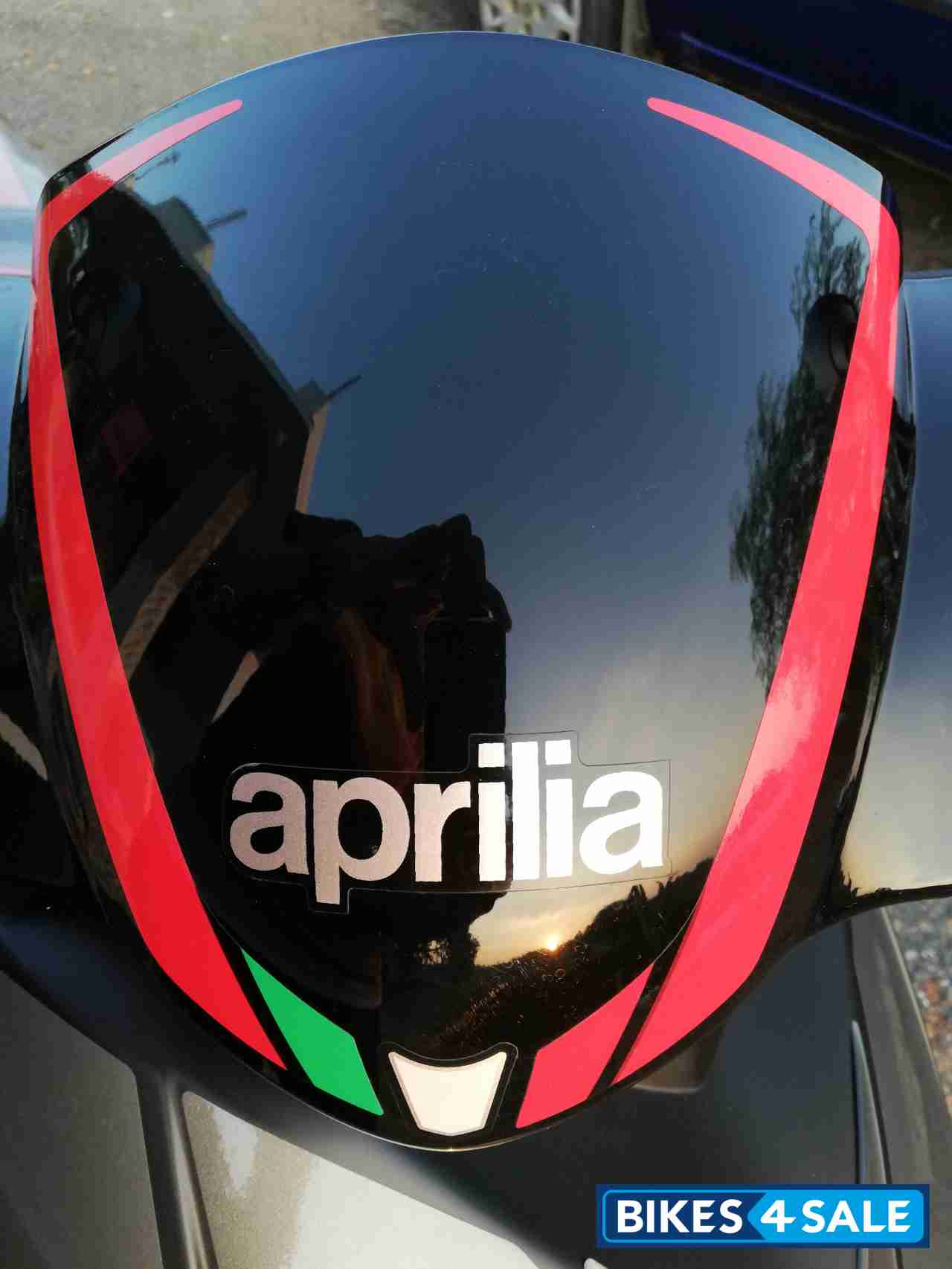 aprilia sr 150 visor price