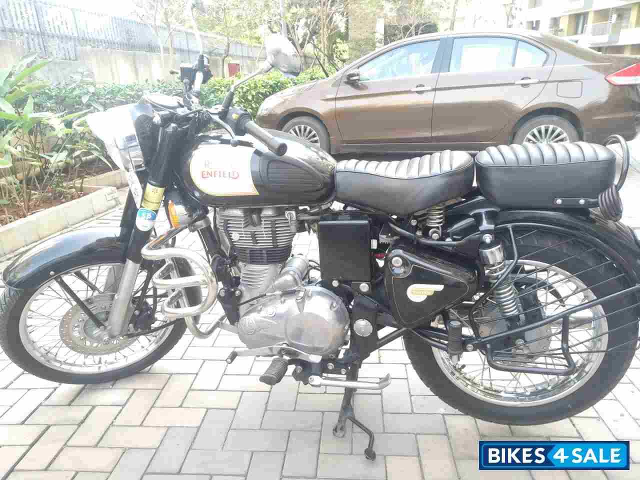 Used 2016 Model Royal Enfield Classic 350 For Sale In Pune Id 201477 Black Colour Bikes4sale 4776