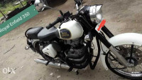 Pearl White Royal Enfield Classic 350